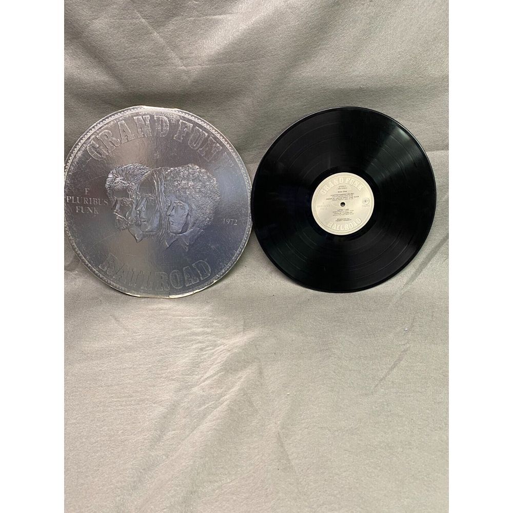 VINTAGE VINYL LP GRAND FUNK RAILROAD 'E PLURIBUS FUNK' 1972 CAPITOL SW-853